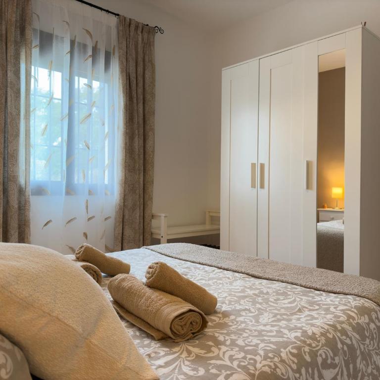 Casita La Celestina - Three-Bedroom House - 8