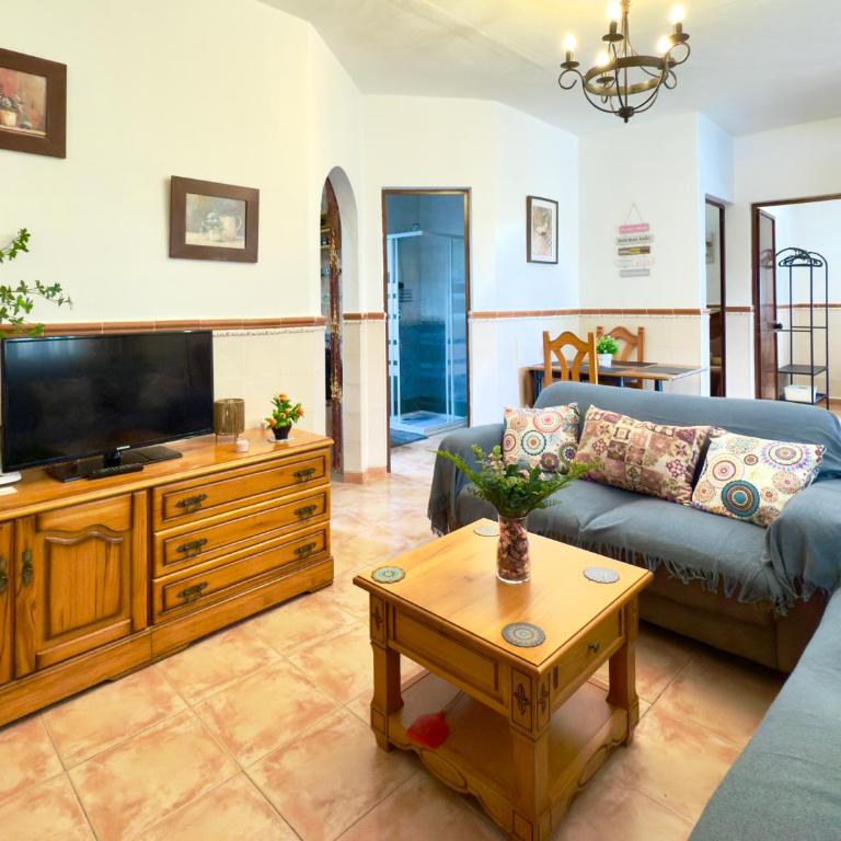 Casita La Celestina - Three-Bedroom House - 14