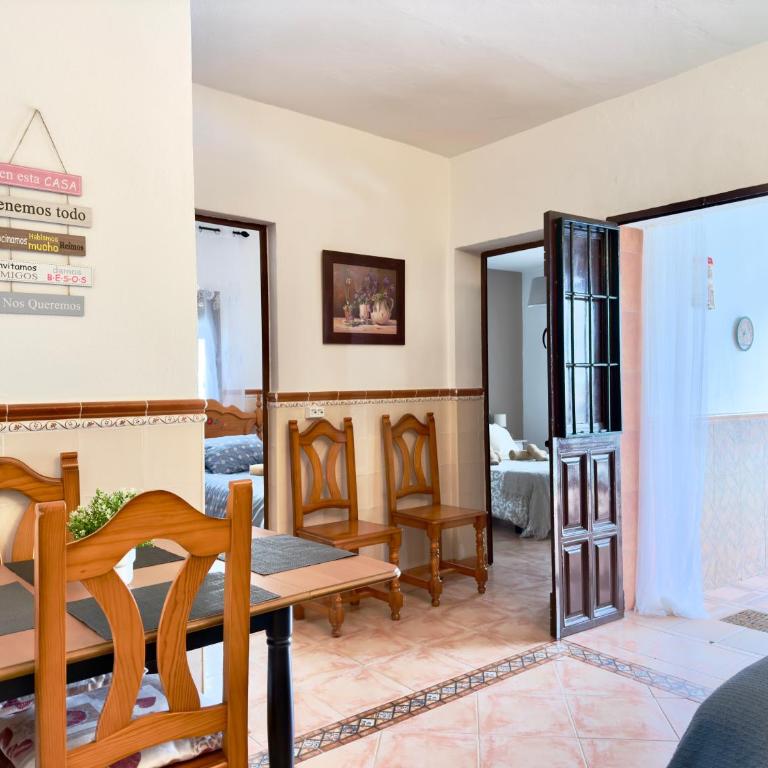 Casita La Celestina - Three-Bedroom House - 22