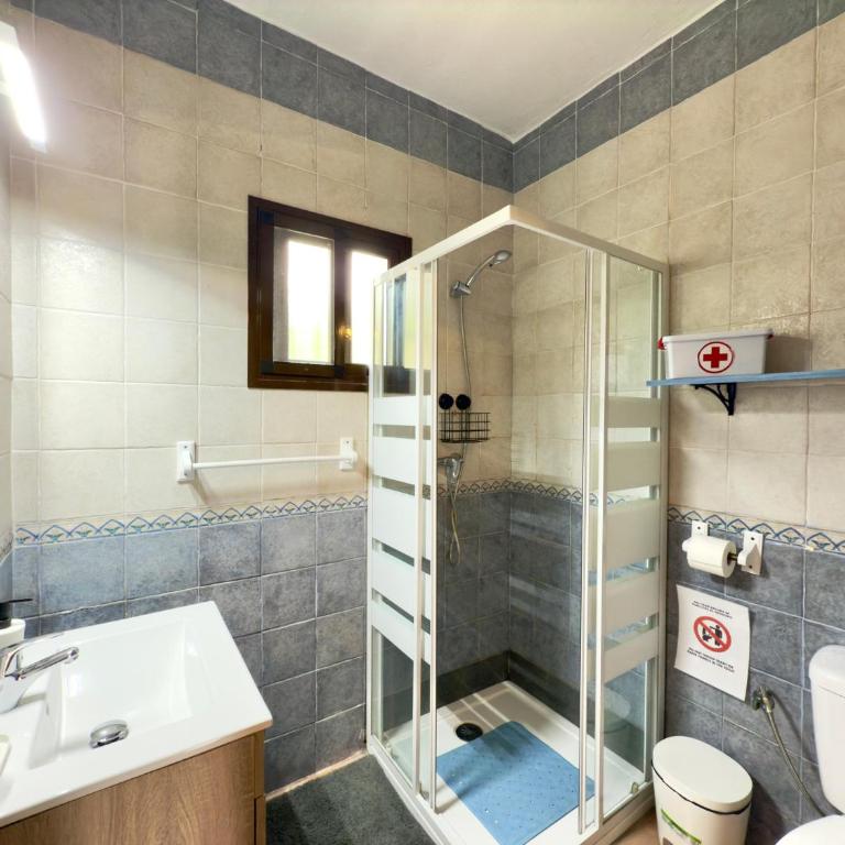 Casita La Celestina - Three-Bedroom House - 39