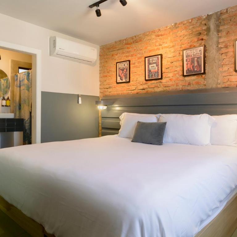 Hotel NEXT - Habitación con cama extragrande. - 4