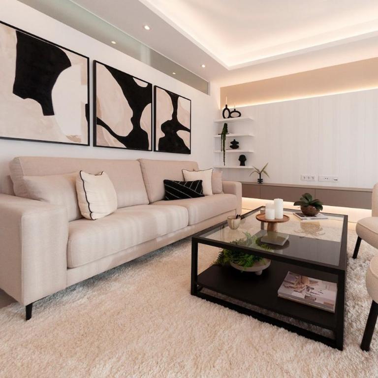 Luxury Apartment La Perla - Two-Bedroom Apartment with Pool View - 4
