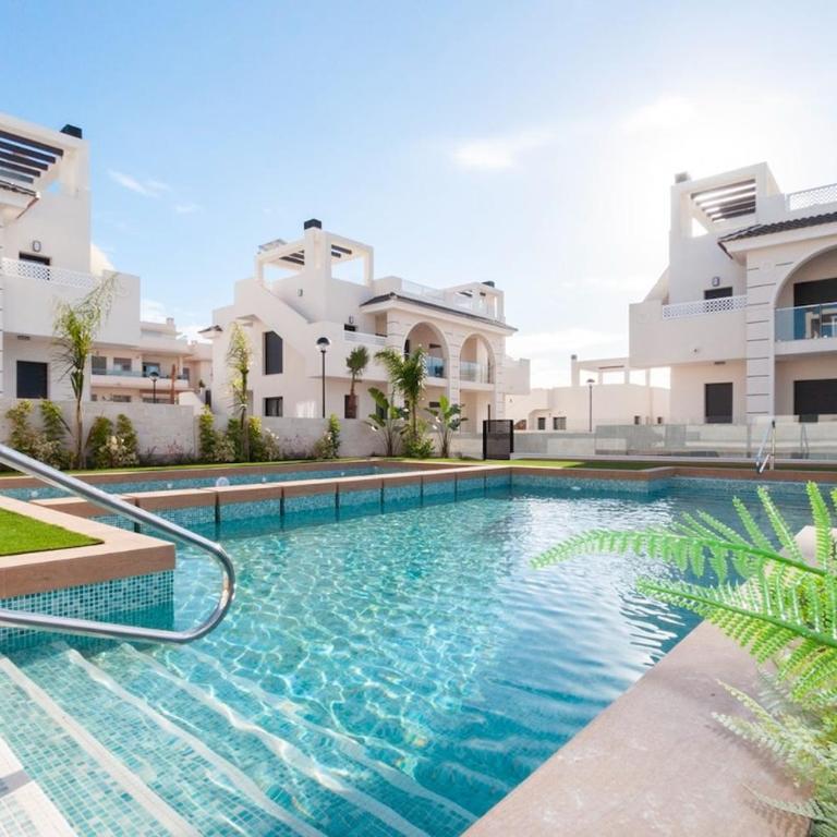 Luxury Apartment La Perla - Two-Bedroom Apartment with Pool View - 1