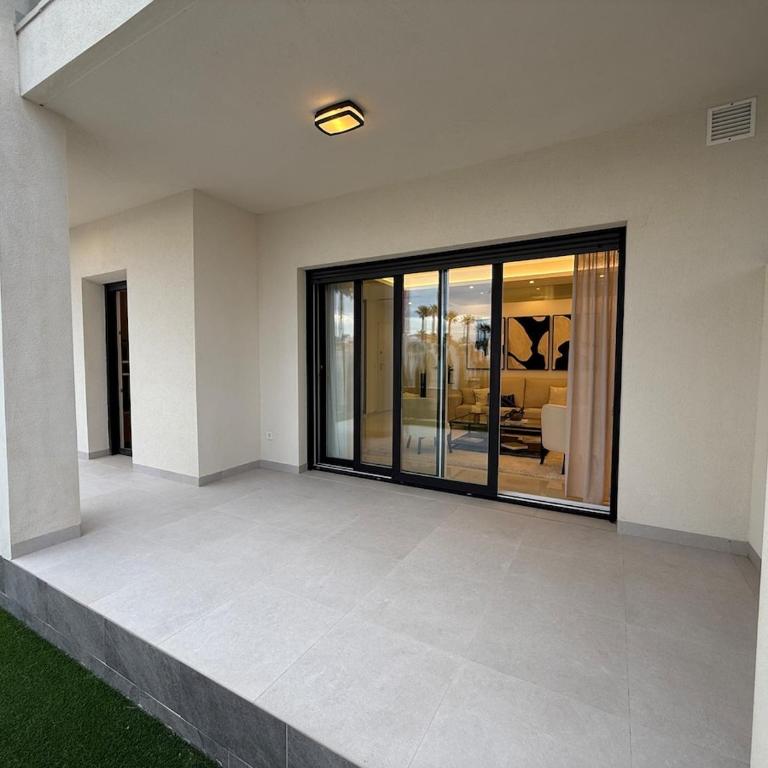 Luxury Apartment La Perla - Two-Bedroom Apartment with Pool View - 17
