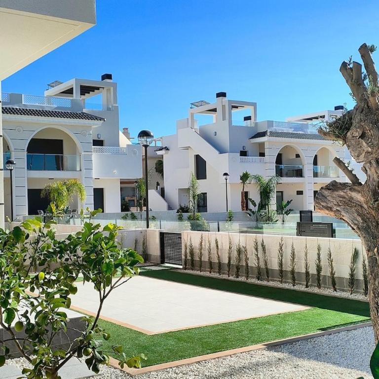Luxury Apartment La Perla - Two-Bedroom Apartment with Pool View - 18