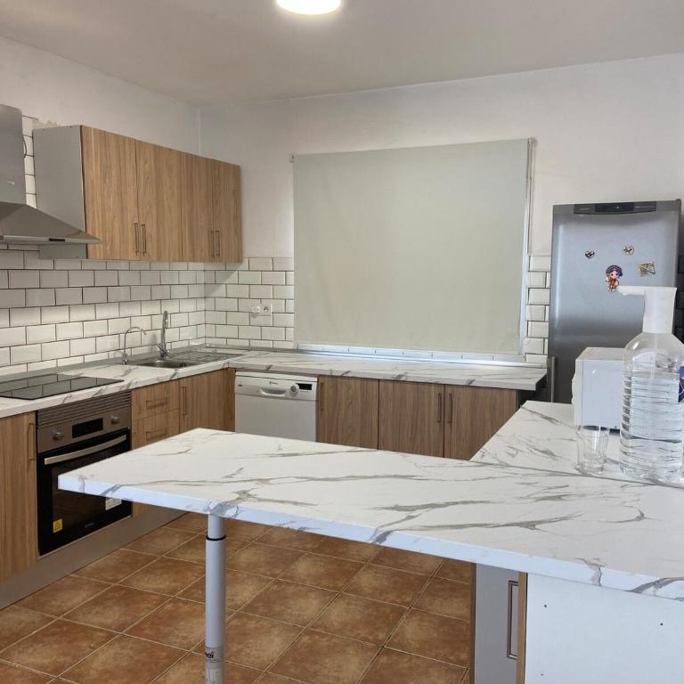 Family 3BR Townhouse Pool Terrace South Tenerife - Apartamento de 3 dormitorios con balcón - 31