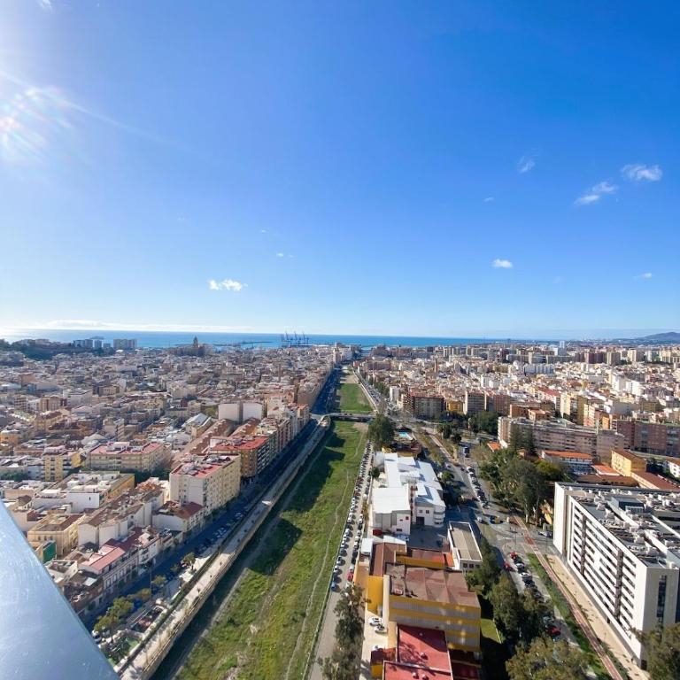 Skyline Málaga Center, Luxury, Planta 20 - Apartamento de 1 dormitorio - 46