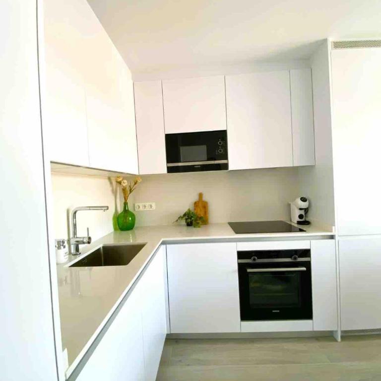 Skyline Málaga Center, Luxury, Planta 20 - Apartamento de 1 dormitorio - 37