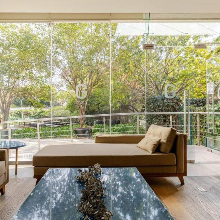 Luxury apart with amazing pool, gym, sauna, wifi - Apartamento Familiar de 2 dormitorios con vistas - 8