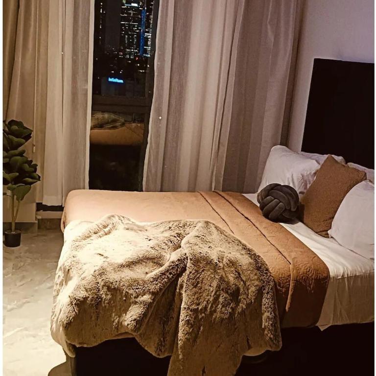 Luxury apart with amazing pool, gym, sauna, wifi - Apartamento Familiar de 2 dormitorios con vistas - 9