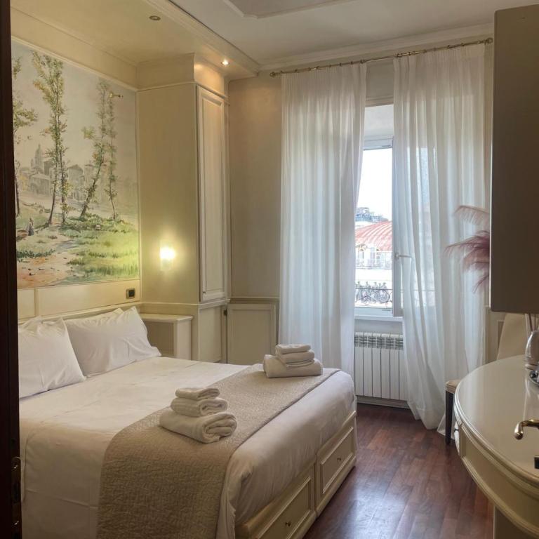 Rome Opera Theatre Rooms by Dama - Termini Station & Rome City Center - Camera Matrimoniale con Bagno Privato - 3