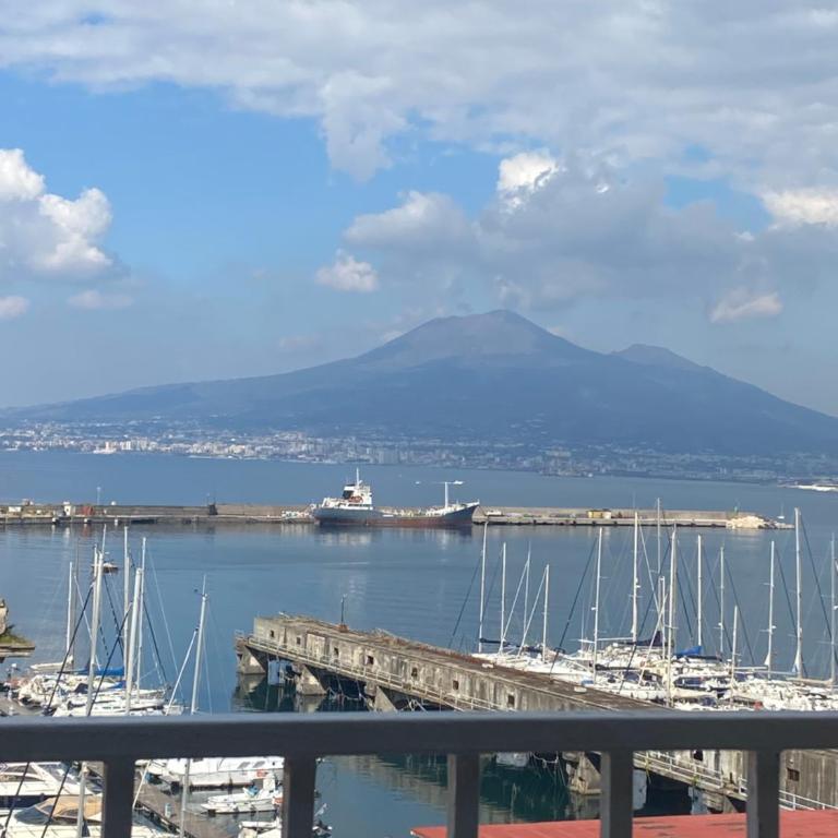 Appartamento FRONTE MARE ARIA 'e MARE -50mt FROM CAPRI FERRY - Appartamento con 1 Camera da Letto - 17