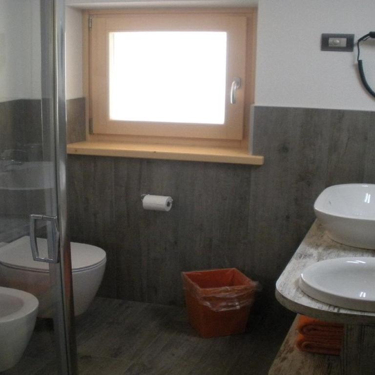 Lucas Haus - Two-Bedroom Apartment - 9