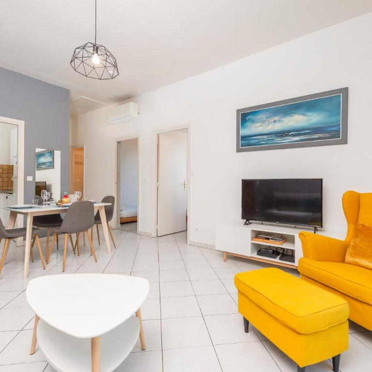 Beautiful & large sea view apartment - Appartement 2 Chambres - 4
