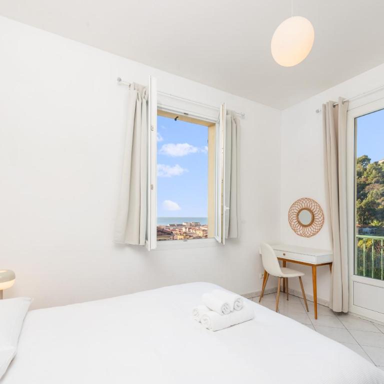Beautiful & large sea view apartment - Appartement 2 Chambres - 7