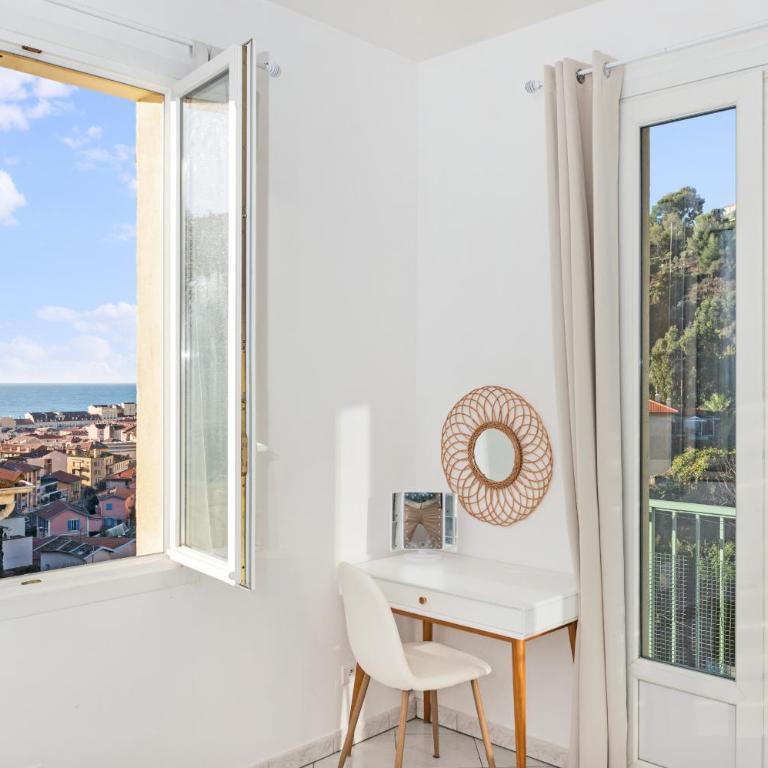 Beautiful & large sea view apartment - Appartement 2 Chambres - 8