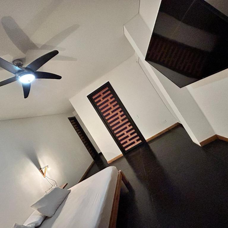 Descanso total en el mejor clima de Colombia - Villa - 46