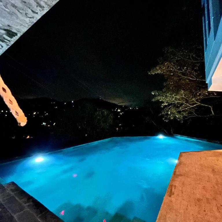 Descanso total en el mejor clima de Colombia - Villa - 11