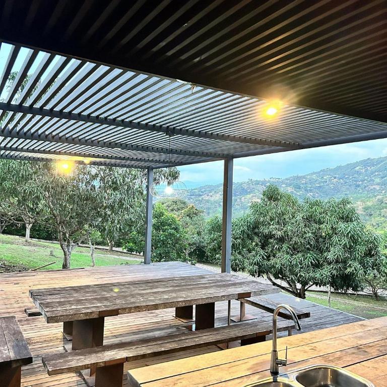 Descanso total en el mejor clima de Colombia - Villa - 90