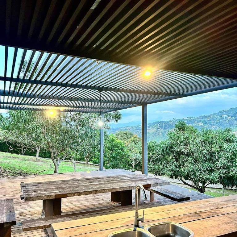 Descanso total en el mejor clima de Colombia - Villa - 91