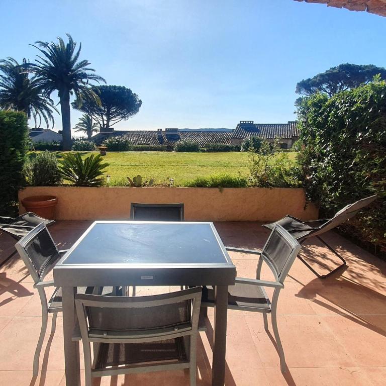 Appartement 3 pièces avec terrasse dans résidence privée à Sainte-Maxime - FR-1-780-33 - Apartamento - 14