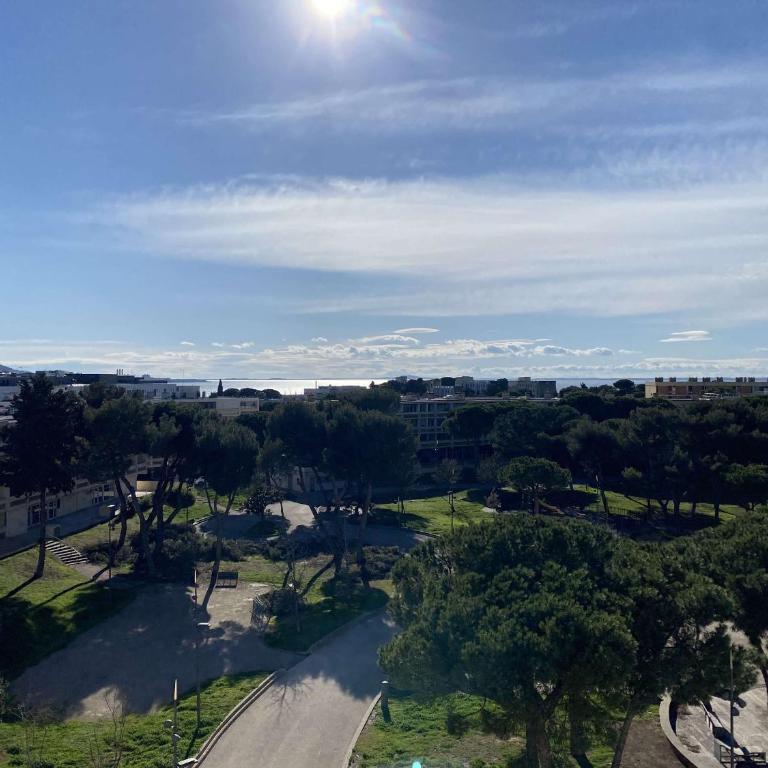 Appartement T1 lumineux avec balcon et vue sur étang à Balaruc-les-Bains - FR-1-553-295 - Apartment - 2