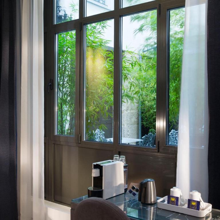 Hotel Mademoiselle - Suite - 1