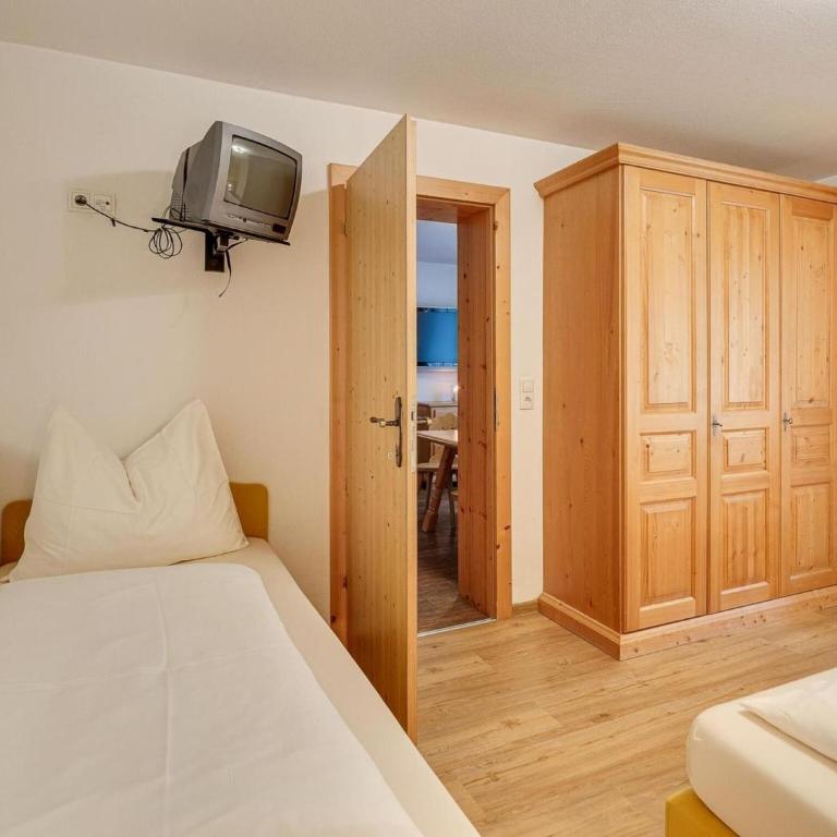 Apartment in Fügen near Spieljoch Ski Lift - One-Bedroom Apartment - 7
