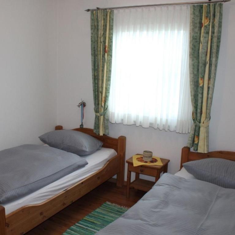 Ferienhaus Nr 73, Kategorie Komfort L, Feriendorf Hochbergle, Allgäu - Ferienhaus - 4