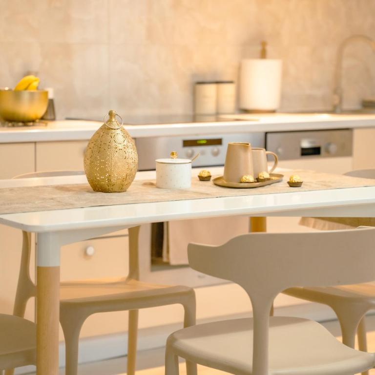 Paradise - Two-Bedroom Apartment - 9