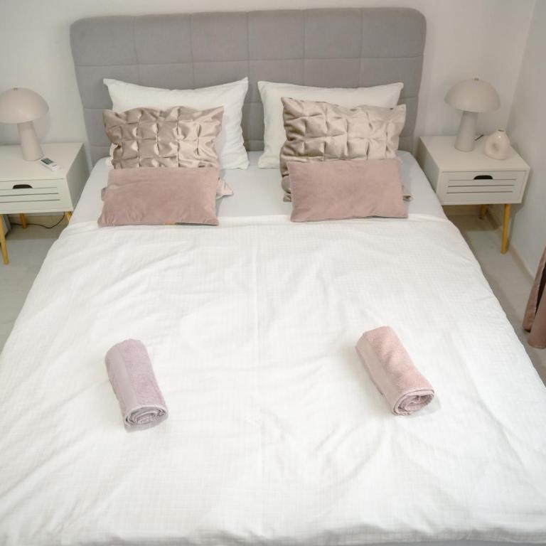 Paradise - Two-Bedroom Apartment - 22