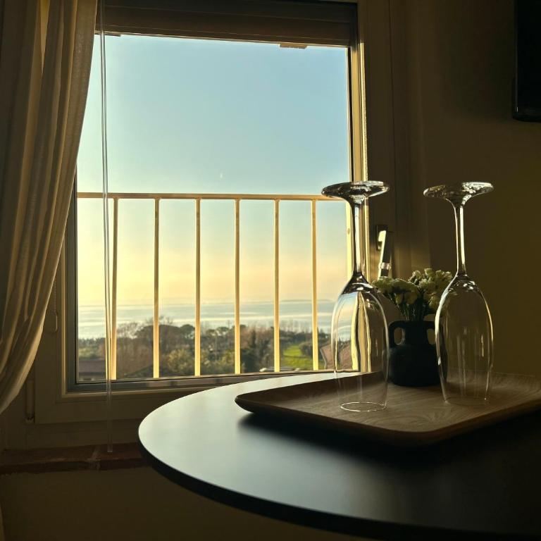 The Lake Suites - Luxury Suites in Lazise - Camera King con Vista Lago - 3