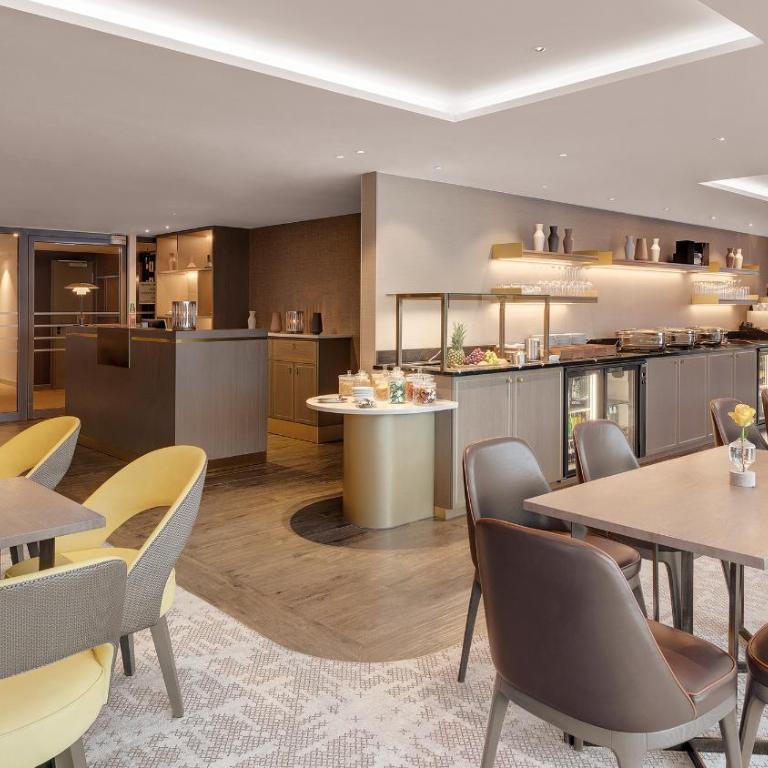 Hilton Munich City - Junior Suite mit 2 Einzelbetten - 8