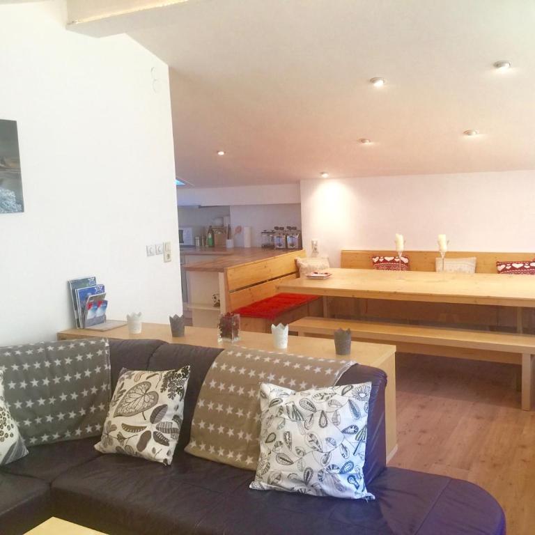 Large spacious apartment, 50m to the ski lift! - Apartment mit 3 Schlafzimmern - 7