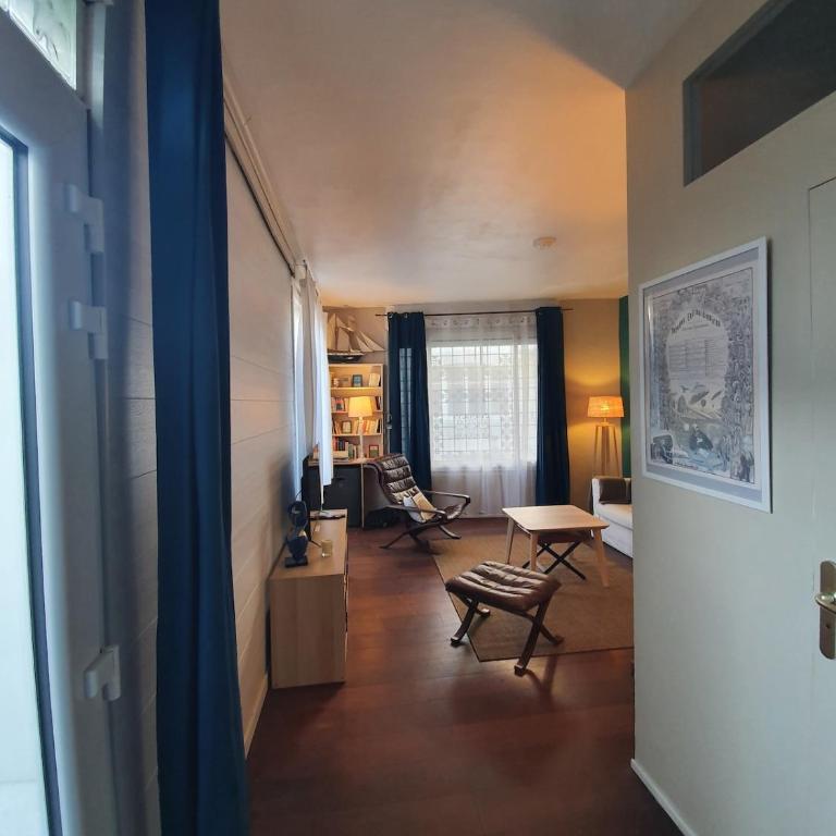 L'Heure Bleue by Tranquil at Home - Two-Bedroom House - 8