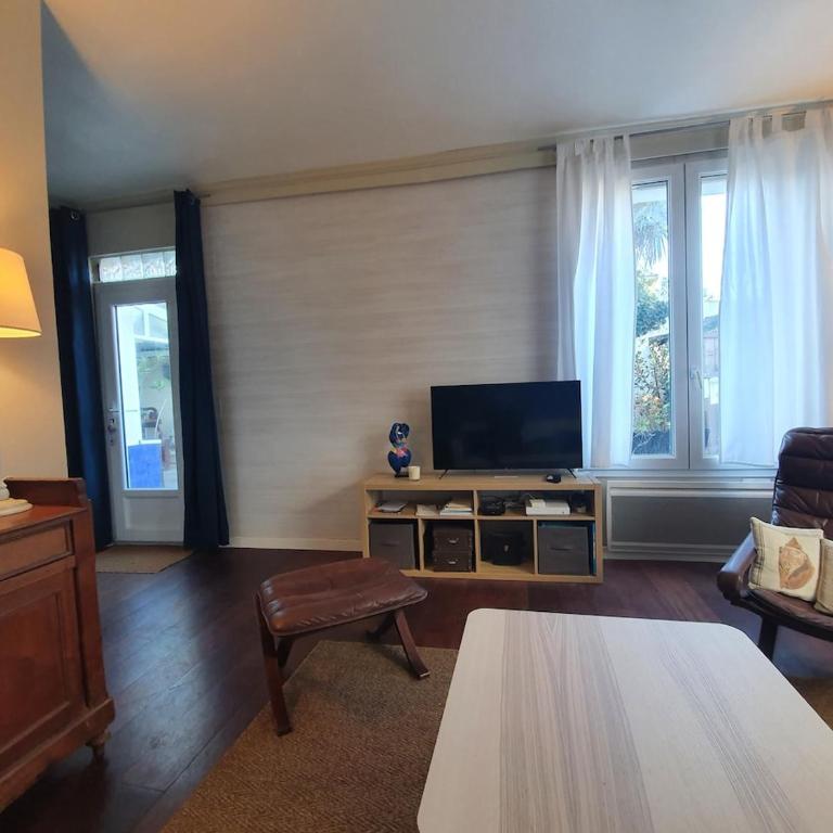 L'Heure Bleue by Tranquil at Home - Two-Bedroom House - 41