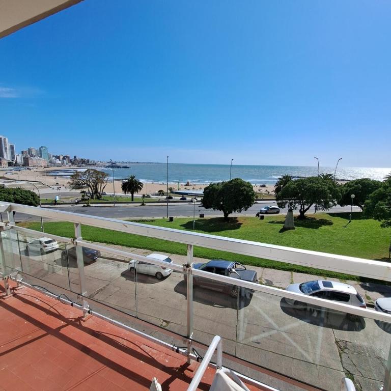 Departamento frente al mar entre Guemes y Olavarria - Apartamento de 2 dormitorios - 20