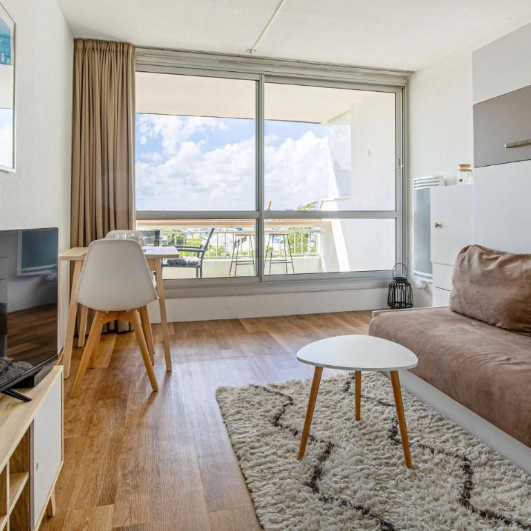 Cozy Apartment In La Rochelle With Wifi - Apartment - 2