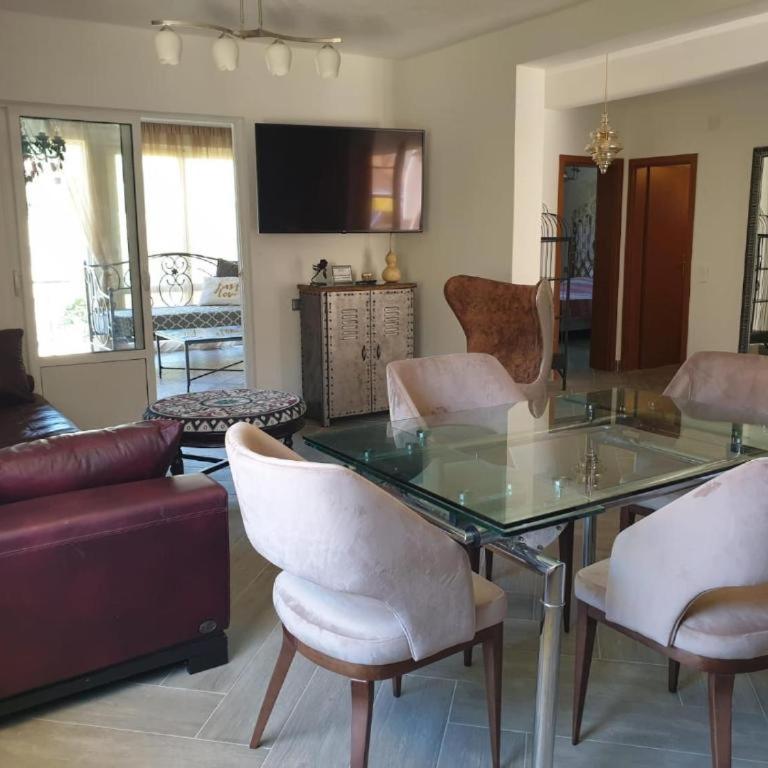 Апартаменты Anturage с отдельным входом - Three-Bedroom Superior Apartment - 8