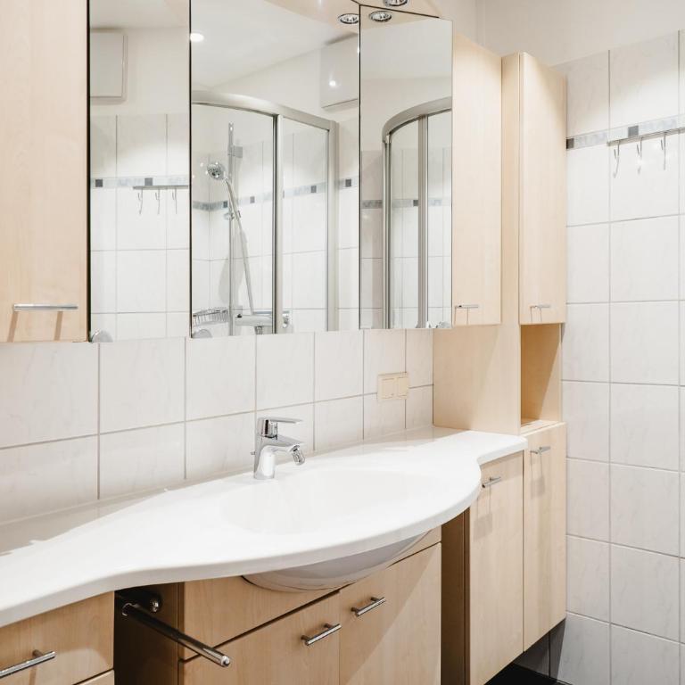 Penthouse Overview By Krone - Apartment mit 2 Schlafzimmern und Balkon - 21