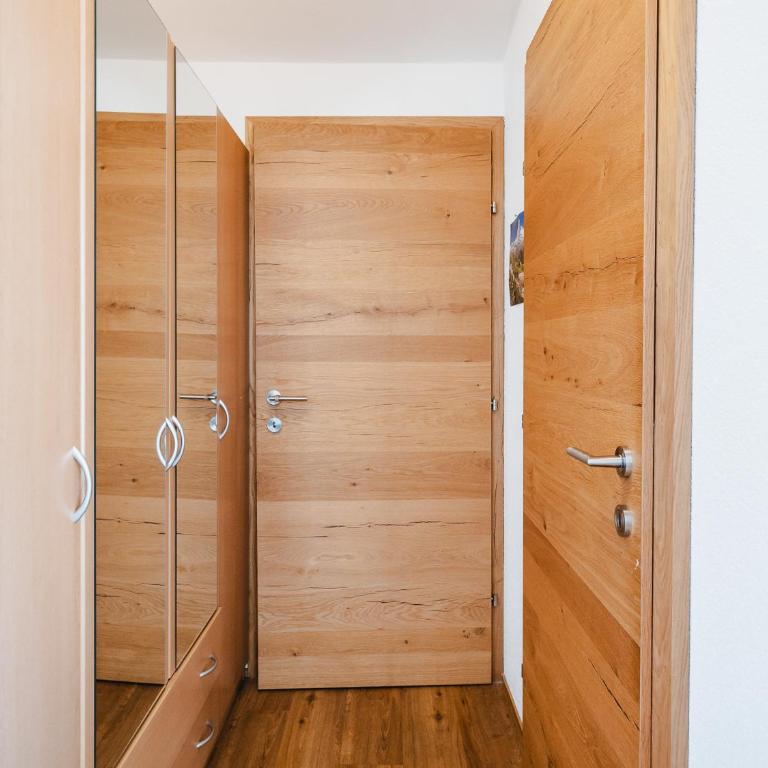 Penthouse Overview By Krone - Apartment mit 2 Schlafzimmern und Balkon - 13