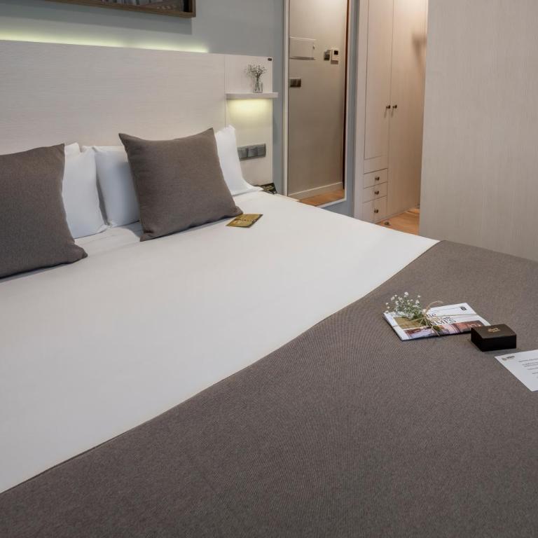 SERHS Carlit Boutique Hotel - Small Double Room - 3