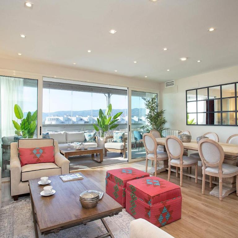 Genteel Home Paseo de la Victoria - Apartamento de 4 dormitorios con balcón - 1