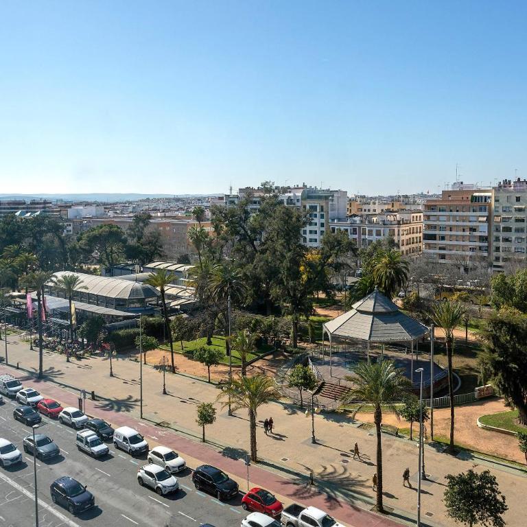 Genteel Home Paseo de la Victoria - Apartamento de 4 dormitorios con balcón - 29