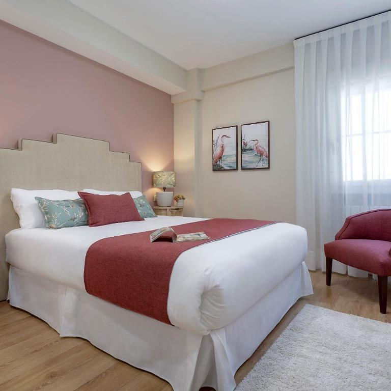 Genteel Home Paseo de la Victoria - Apartamento de 4 dormitorios con balcón - 22