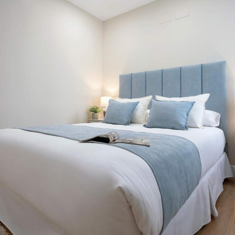 Genteel Home Paseo de la Victoria - Apartamento de 4 dormitorios con balcón - 16