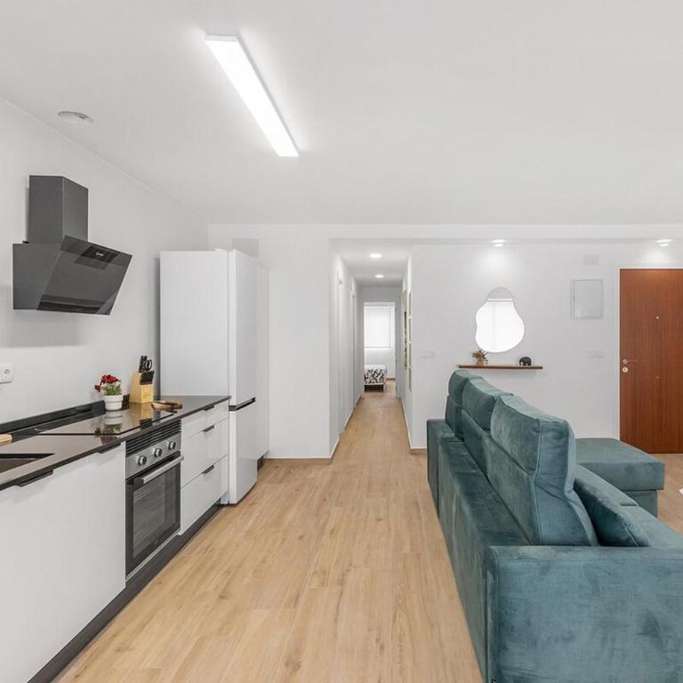 Serene Urban Retreat with AC and Wifi - Two-Bedroom Apartment - 13