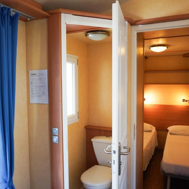 Camping Village Adriatico - Chalet con 3 Camere da Letto - 9