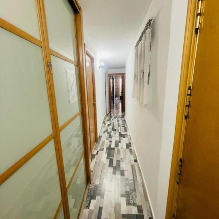Fabuloso en el corazón de la ciudad y con garaje - Apartamento de 3 dormitorios - 57