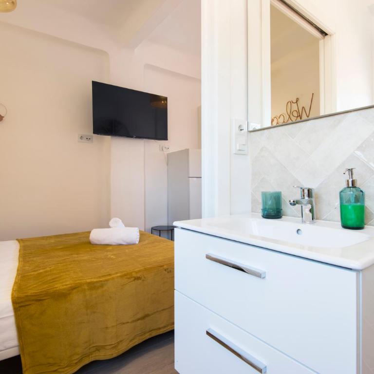 NEW FOR COUPLES Malaga Center Tour - Apartamento de 1 dormitorio - 13